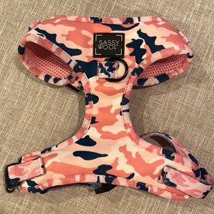 Sassy Wolf Dog Harness - New Without Tags - Small